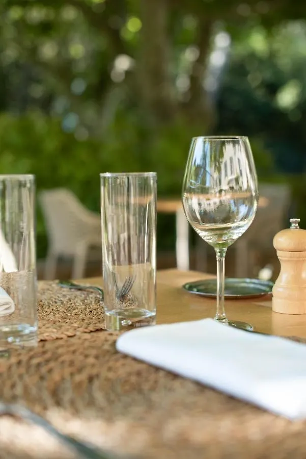 *** Hotel Hôtel Montmirail Gigondas France